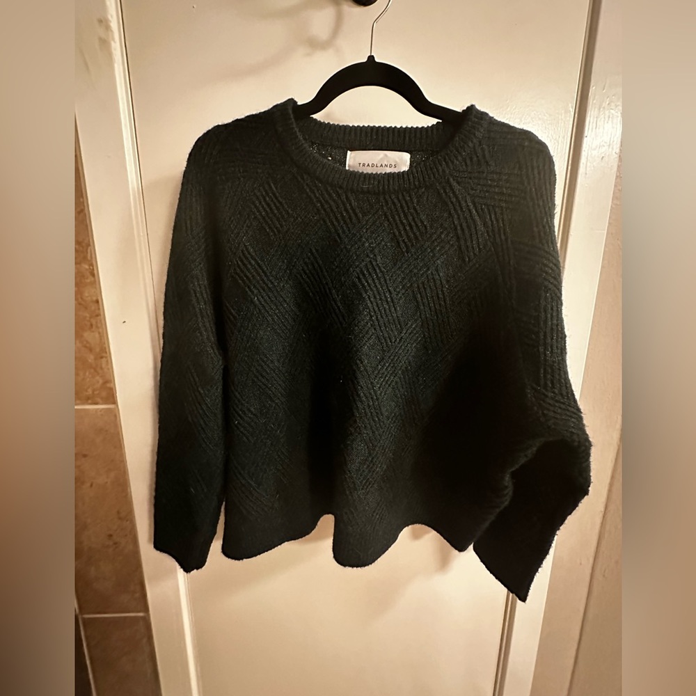 Tradlands Orchard Crewneck Sweater in Evergreen size L